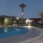 Ninos On The شقة فندقية روذا