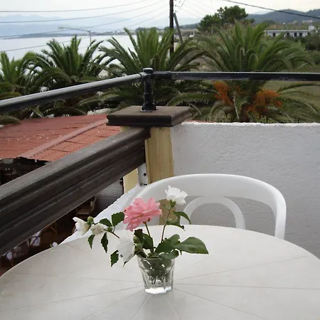 Hotel de apartamente Ninos On The Roda (Corfu)
