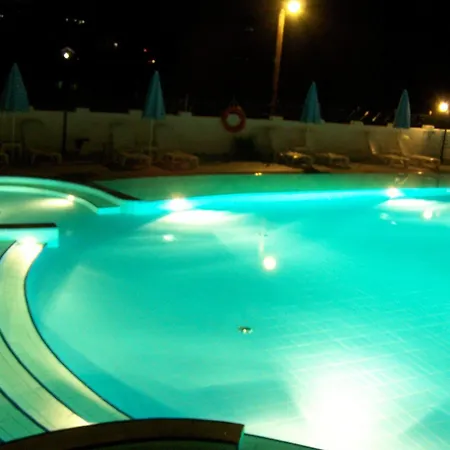 Ninos On The Hotel de apartamente 4*