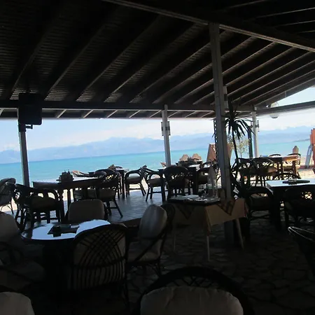 Hotel apartamentowy Ninos On The