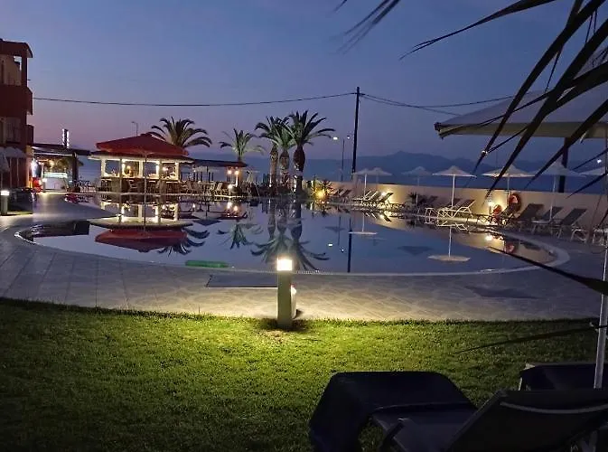 Ninos On The Aparthotel Roda (Corfu)