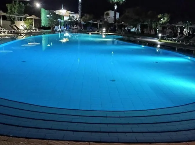 Ninos On The 4* Roda (Corfu)