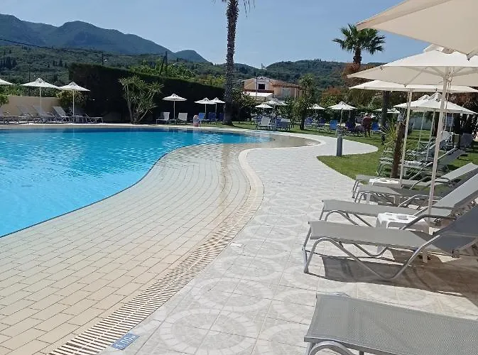 Aparthotel Ninos On The 4*