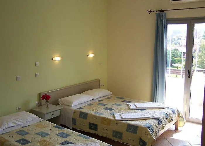 Ninos On The Aparthotel