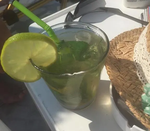 Ninos On The Apart-hotel