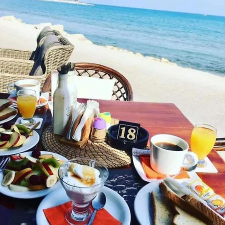 Ninos On The 아파트호텔