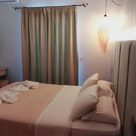 Ninos On The Lägenhetshotell Roda (Corfu)