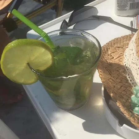 Ninos On The 아파트호텔