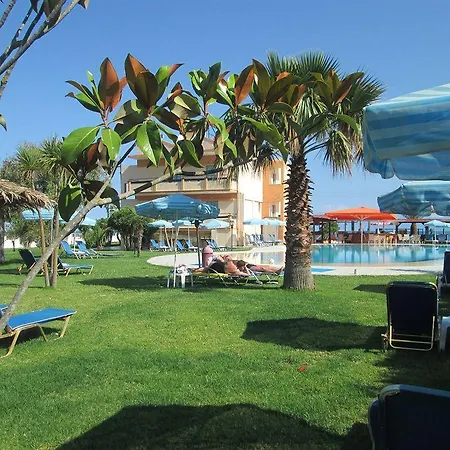Ninos On The 4* Roda (Corfu)