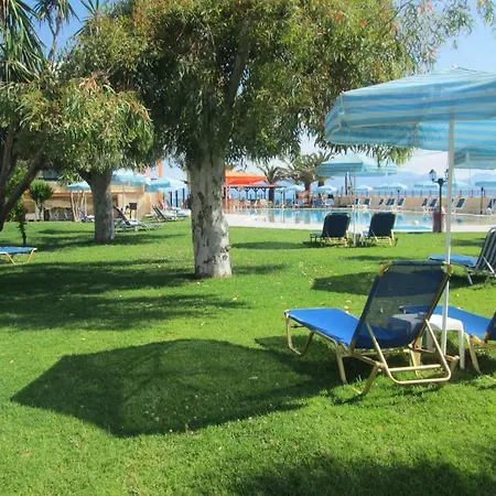 Lägenhetshotell Ninos On The 4*