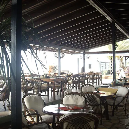 Ninos On The 아파트호텔 4*