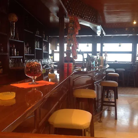 Ninos On The 아파트호텔